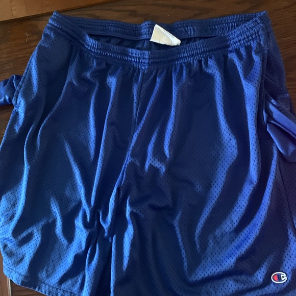 Men’s champion shorts size XL - Picture 3 of 4